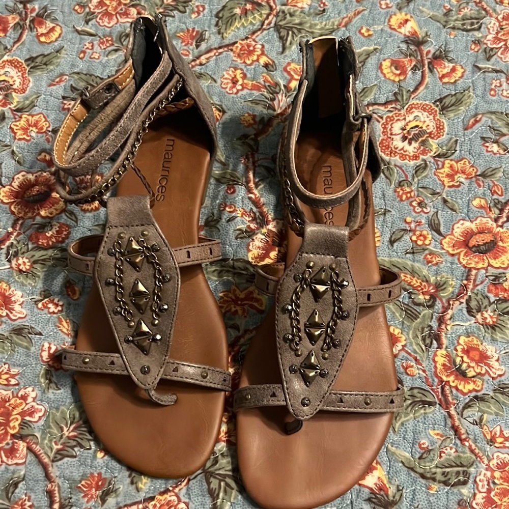 Maurice’s Flat sandals